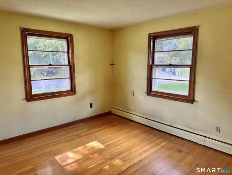 16 Bernside Drive Bristol CT 06010