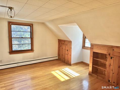 16 Bernside Drive Bristol CT 06010