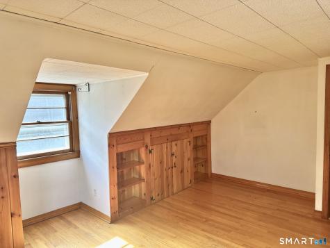 16 Bernside Drive Bristol CT 06010