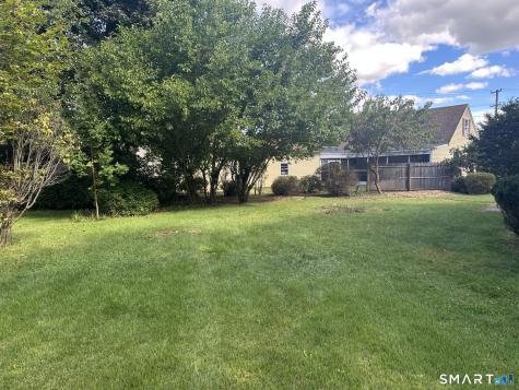 16 Bernside Drive Bristol CT 06010
