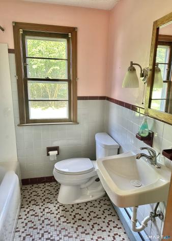 16 Bernside Drive Bristol CT 06010