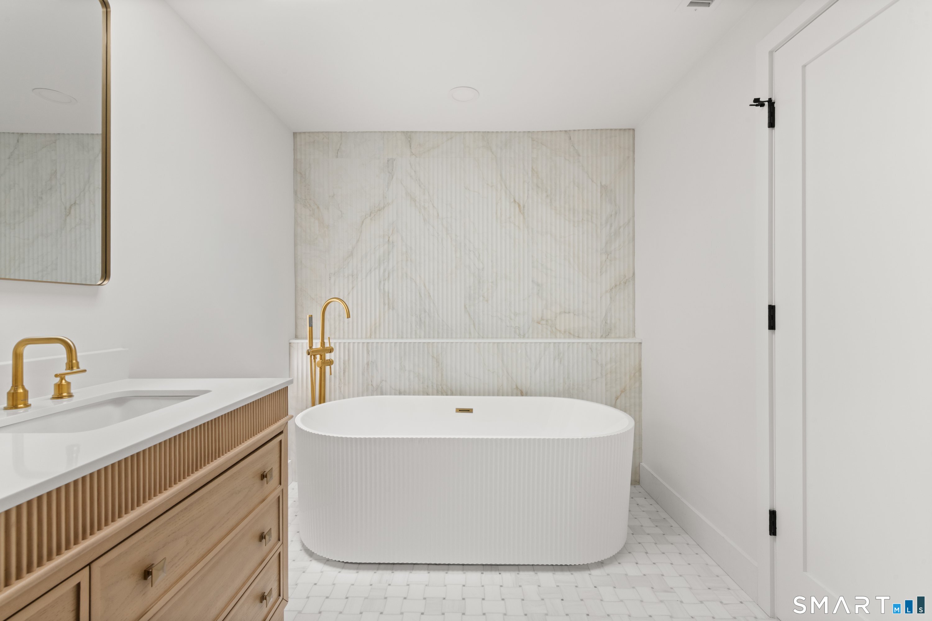 200 Joan Drive Fairfield CT 06824