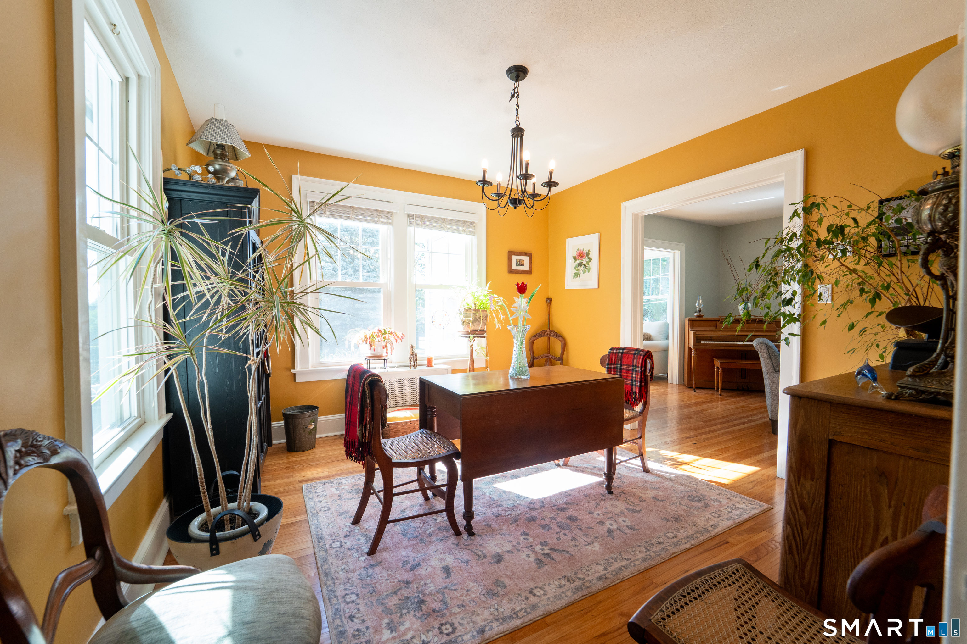 24 Drescher Road Manchester CT 06040