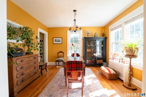 24 Drescher Road Manchester CT 06040