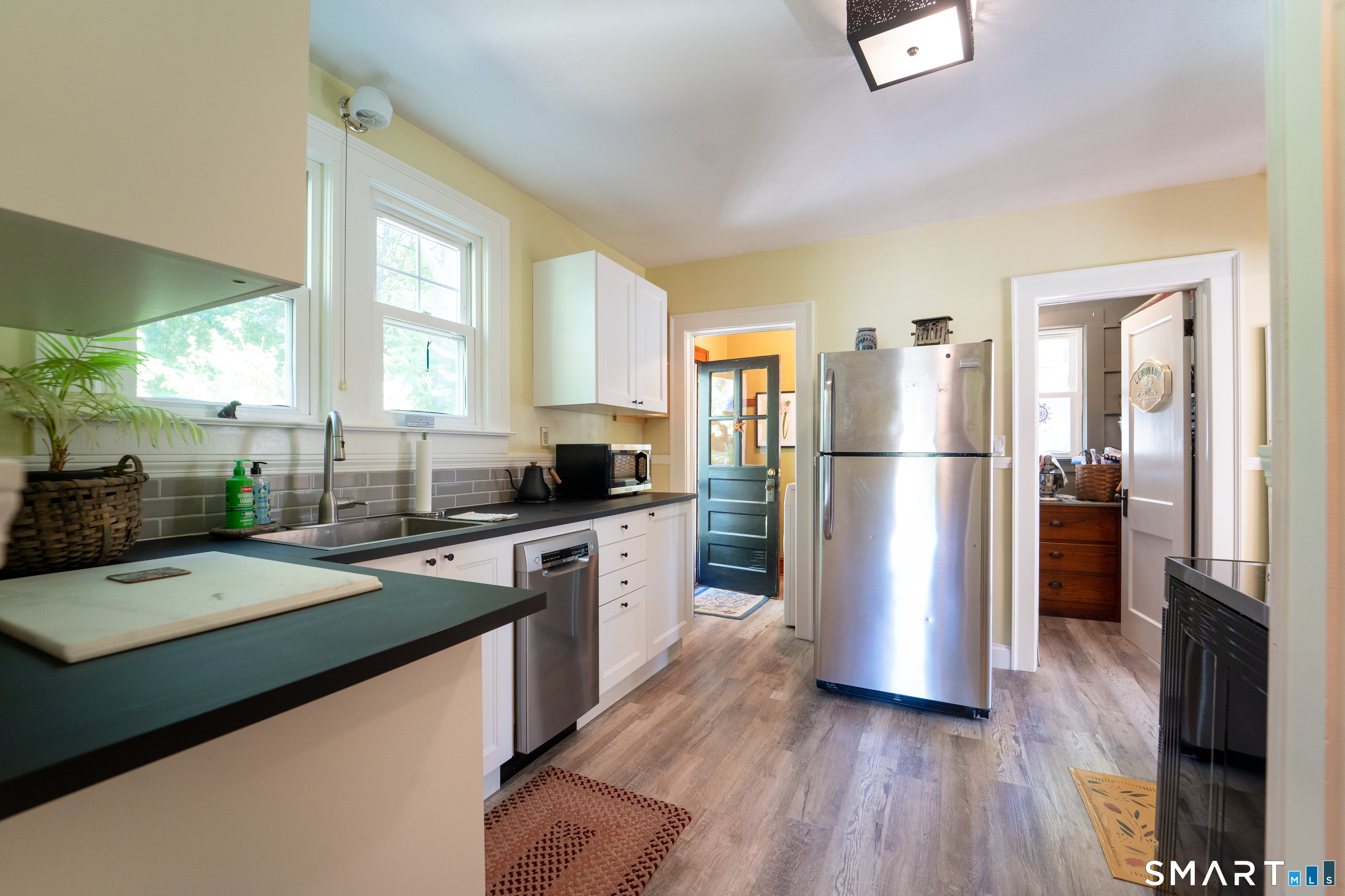 24 Drescher Road Manchester CT 06040