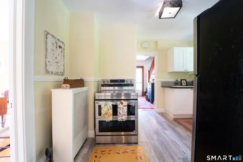 24 Drescher Road Manchester CT 06040