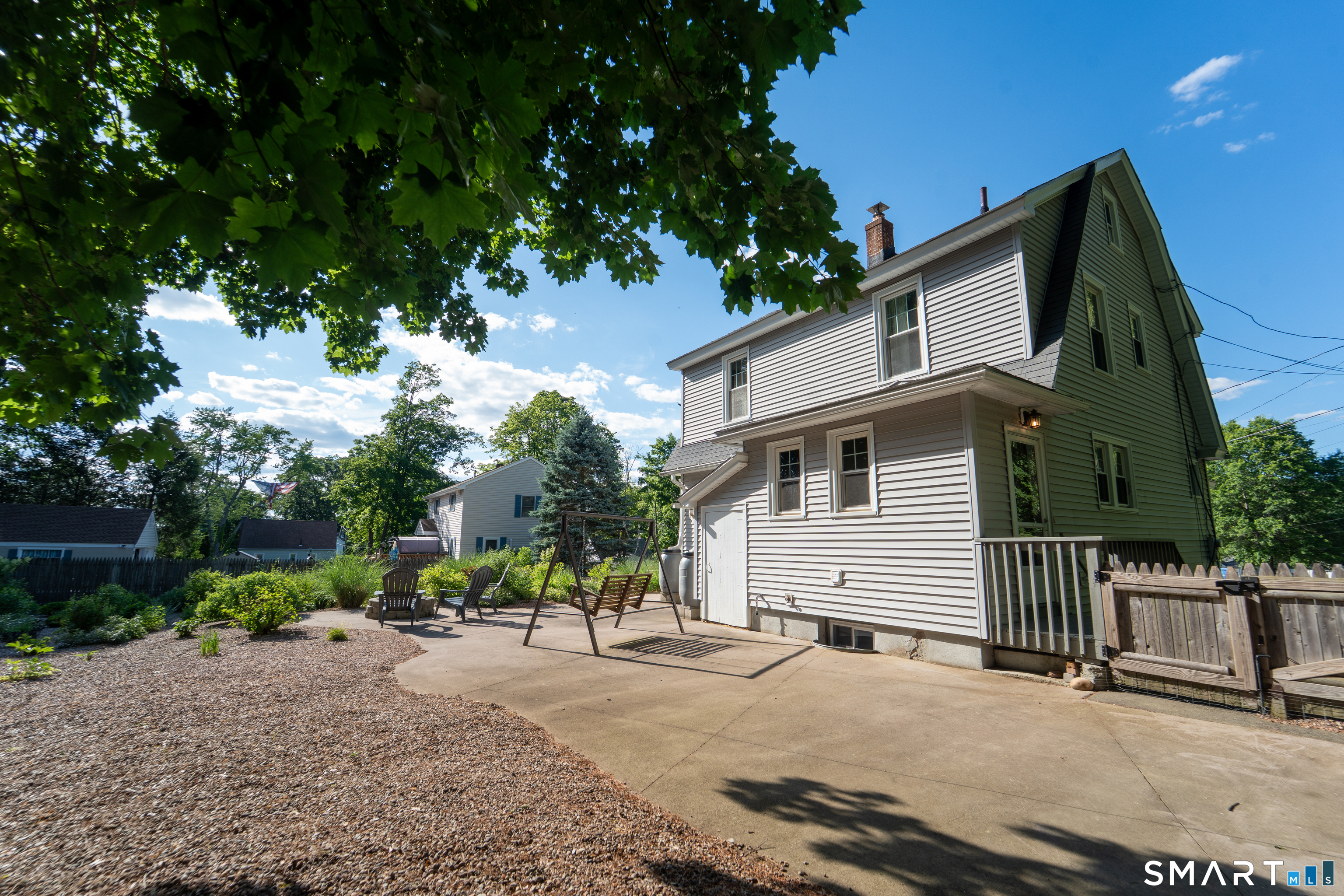 24 Drescher Road Manchester CT 06040