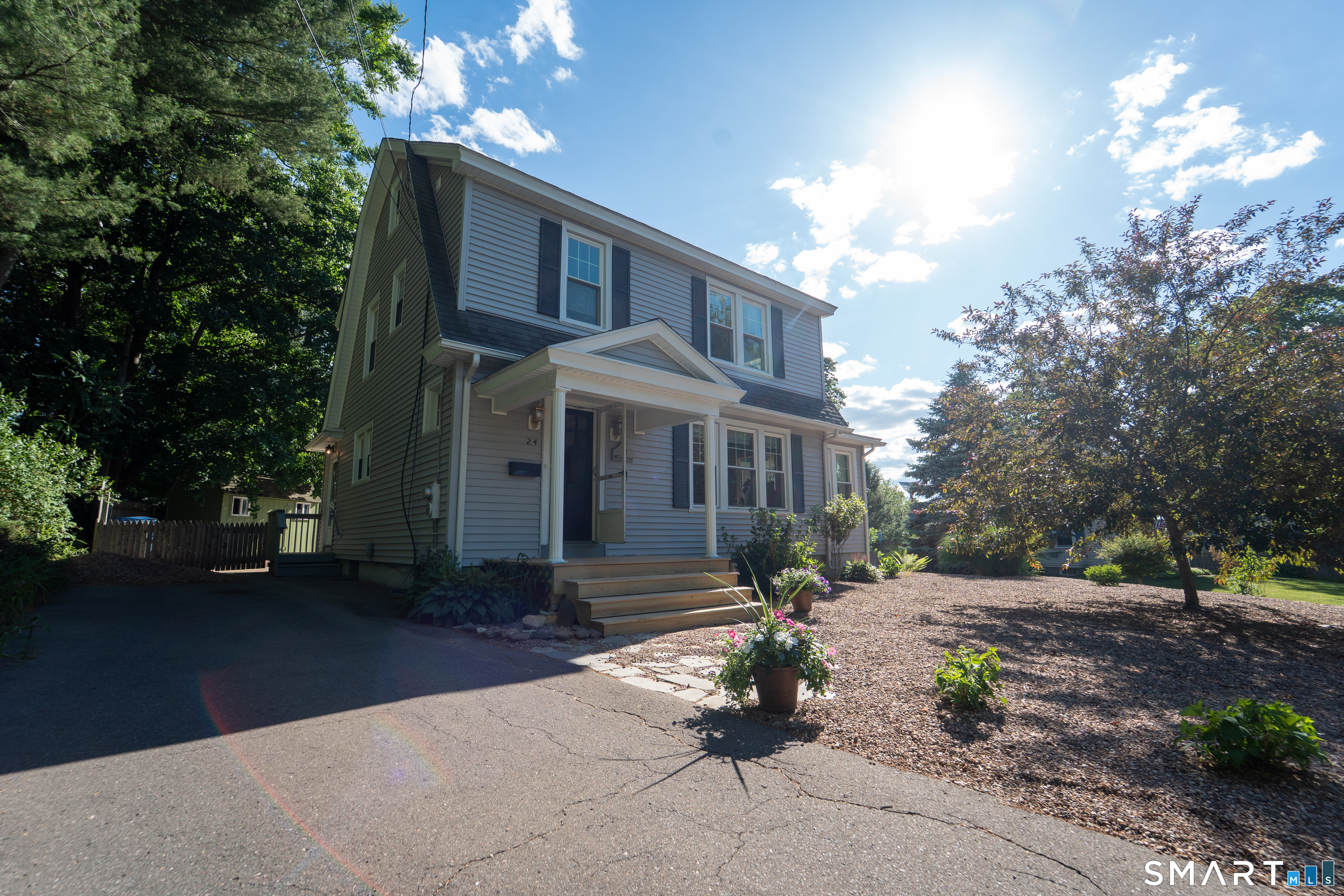 24 Drescher Road Manchester CT 06040