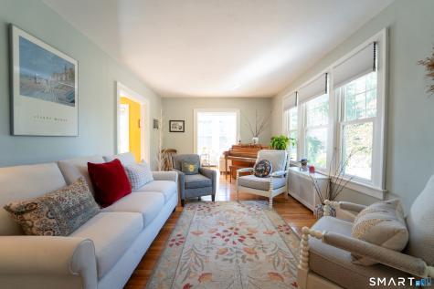 24 Drescher Road Manchester CT 06040