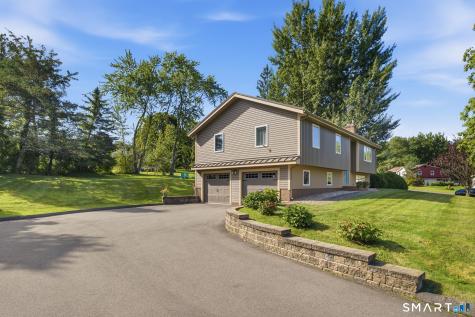 31 Circlewood Drive Berlin CT 06037