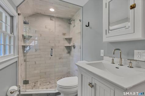 148 Mungertown Road Madison CT 06443