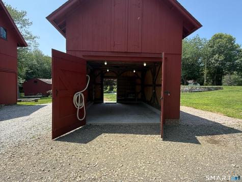 148 Mungertown Road Madison CT 06443