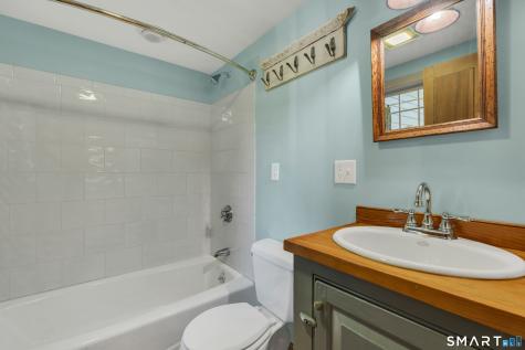 148 Mungertown Road Madison CT 06443
