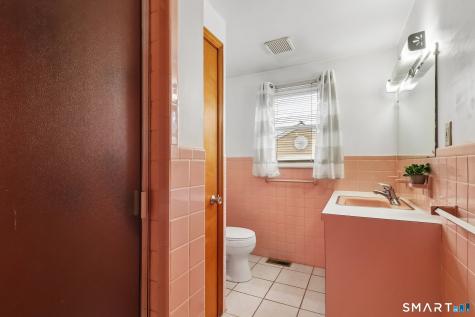 228 Raymond Street Waterbury CT 06706