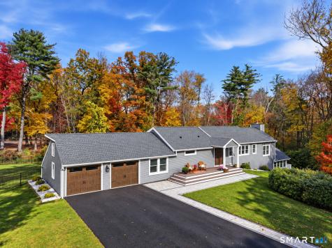24 Woodhaven Drive Avon CT 06001