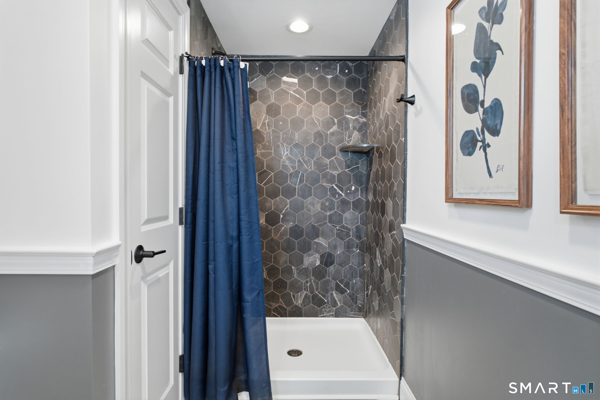 24 Woodhaven Drive Avon CT 06001