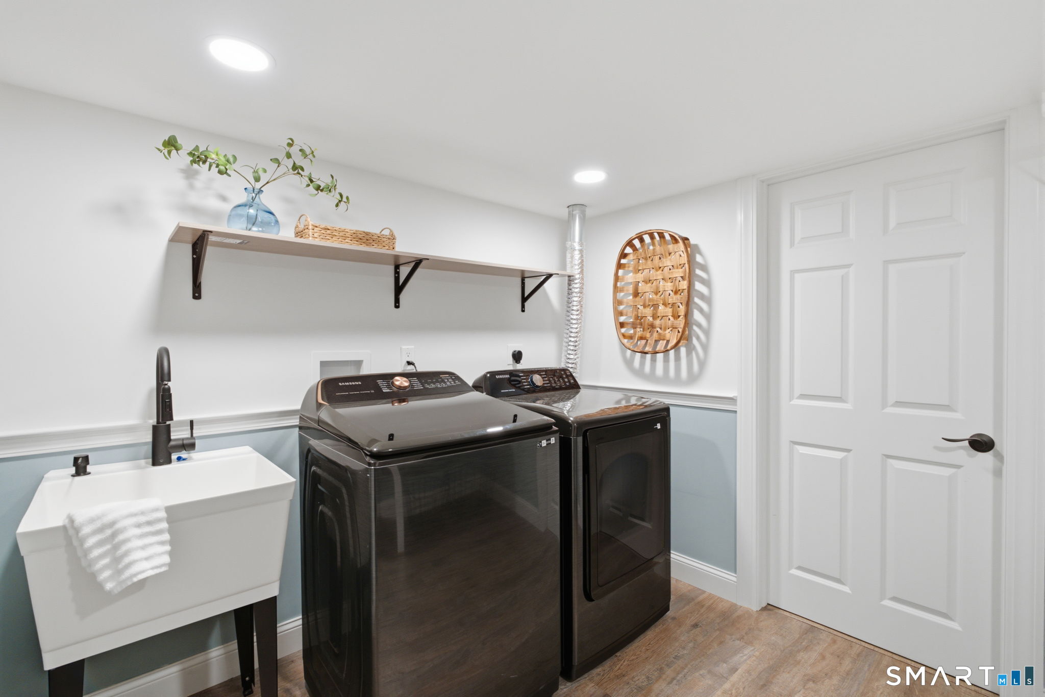 24 Woodhaven Drive Avon CT 06001
