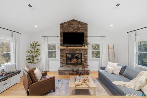 24 Woodhaven Drive Avon CT 06001