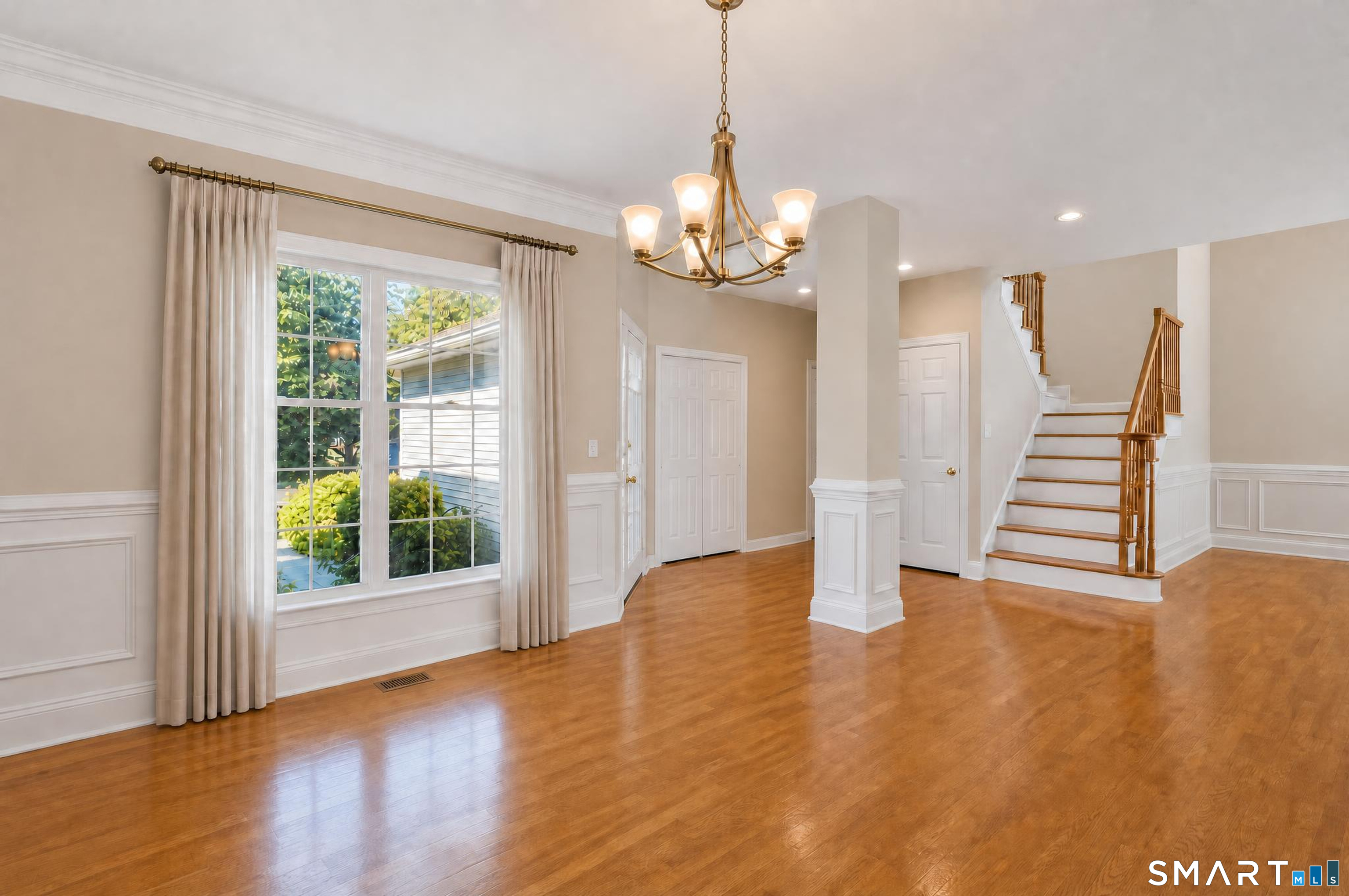 17 Regency Circle Trumbull CT 06611