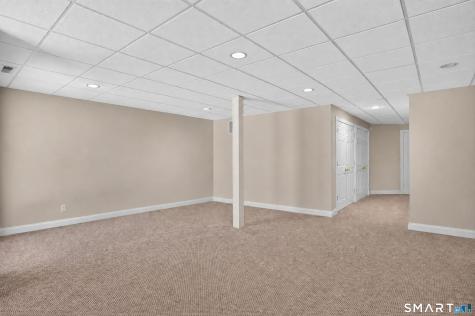17 Regency Circle Trumbull CT 06611