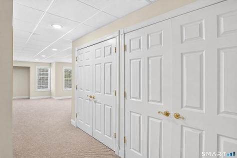 17 Regency Circle Trumbull CT 06611