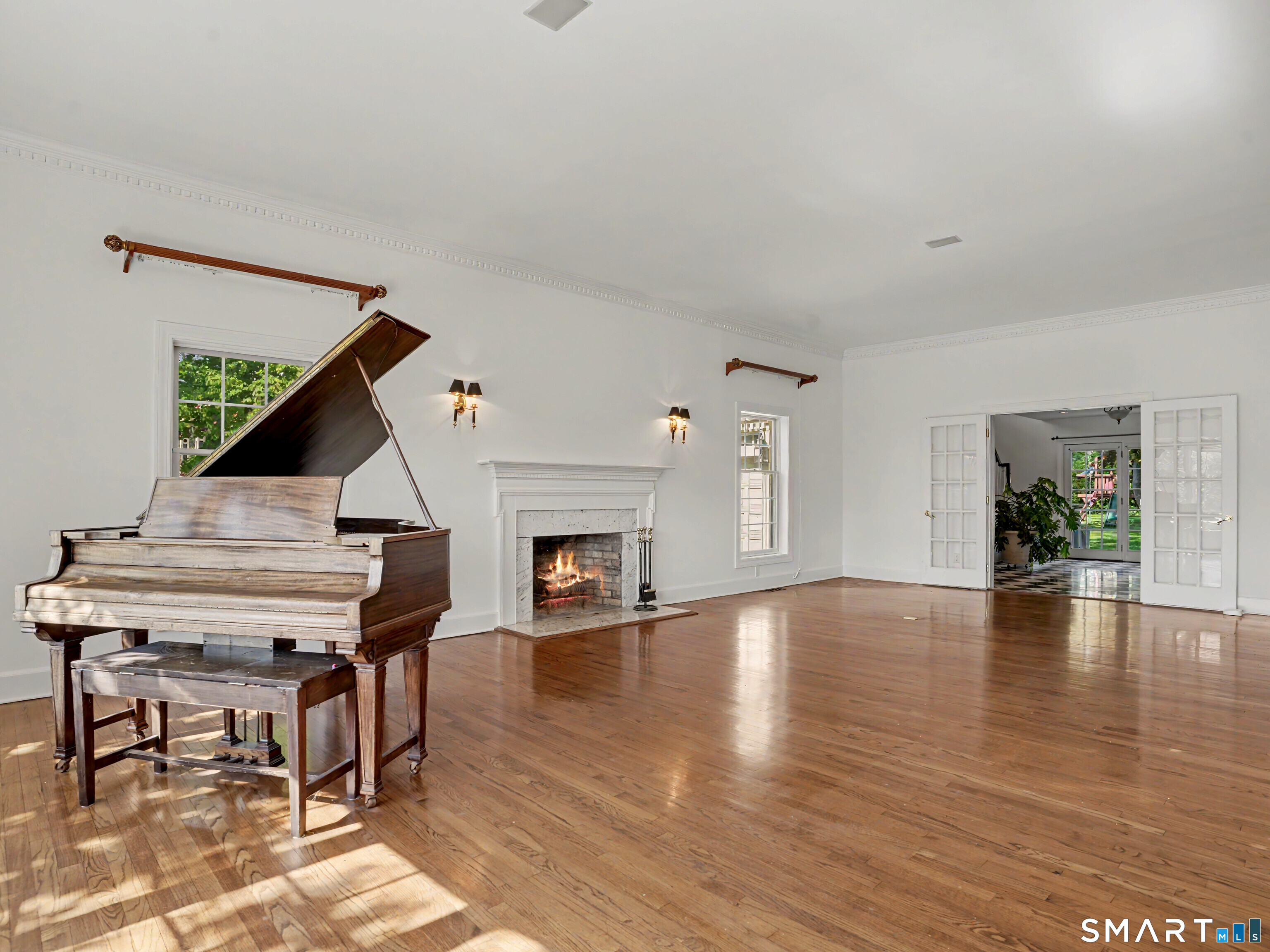 152 West River Street Milford CT 06460