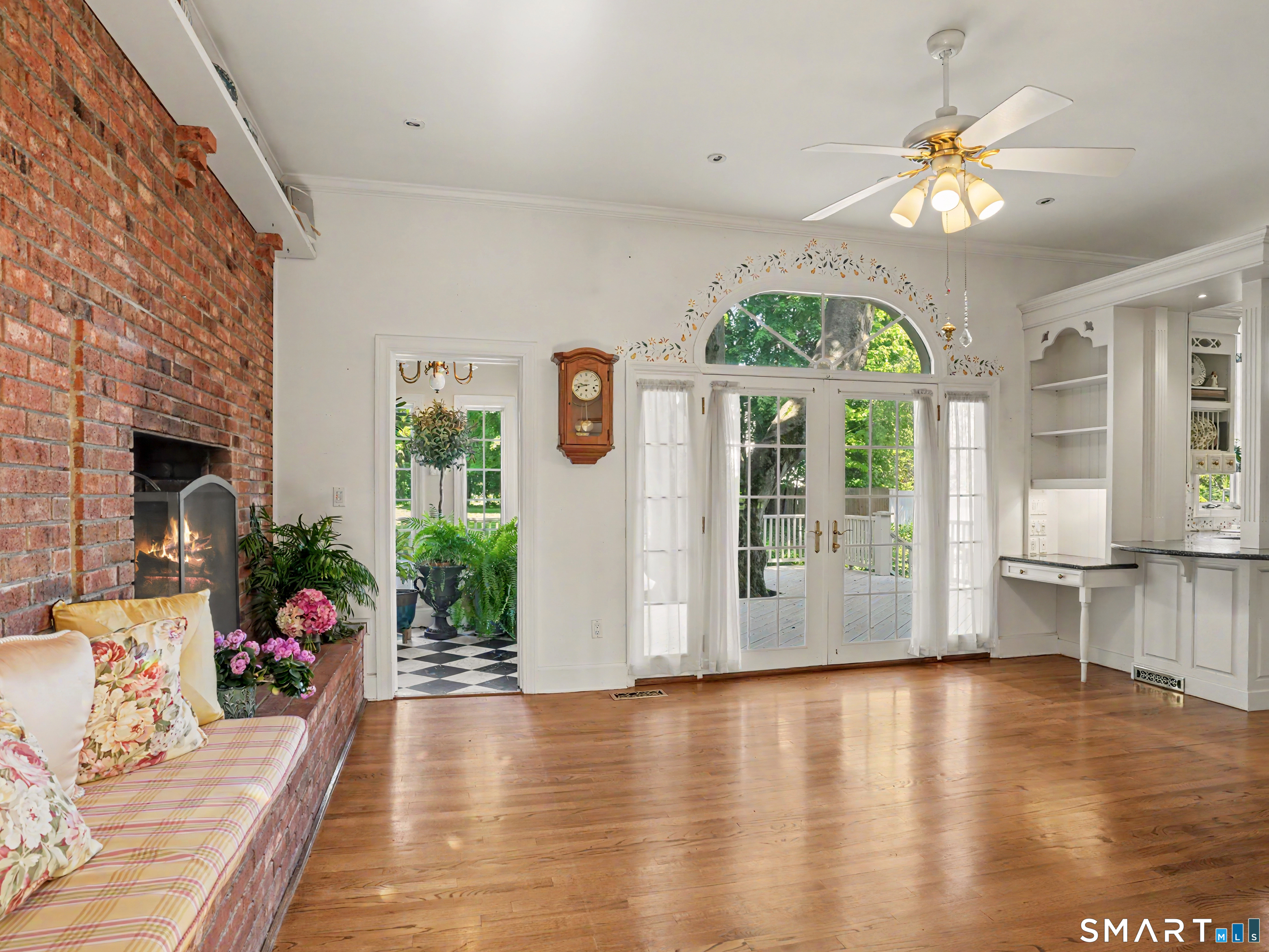 152 West River Street Milford CT 06460