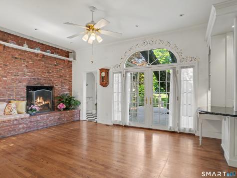152 West River Street Milford CT 06460