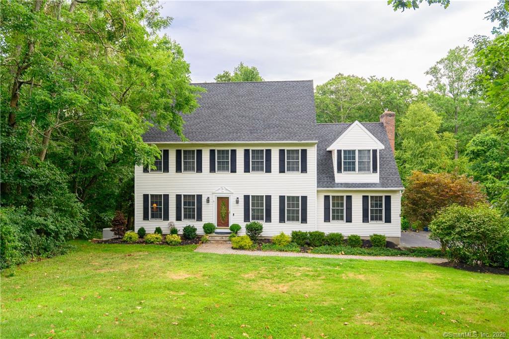 6 Laurelwood Drive New Fairfield CT 06812