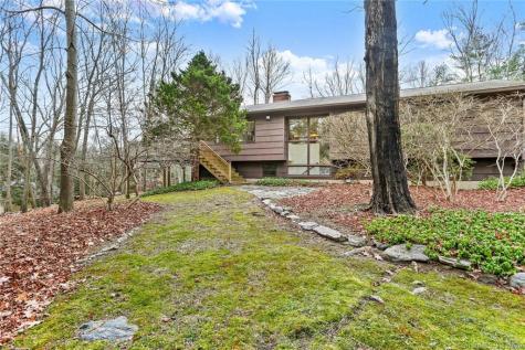304 Morehouse Road Easton CT 06612