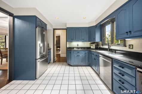400 Buena Vista Road Fairfield CT 06825