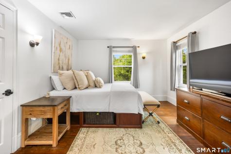 400 Buena Vista Road Fairfield CT 06825