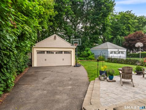 400 Buena Vista Road Fairfield CT 06825