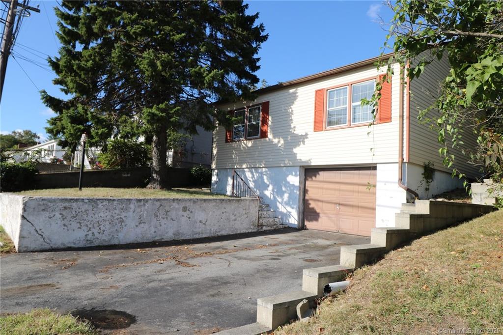 158 Meridian Street Groton CT 06340