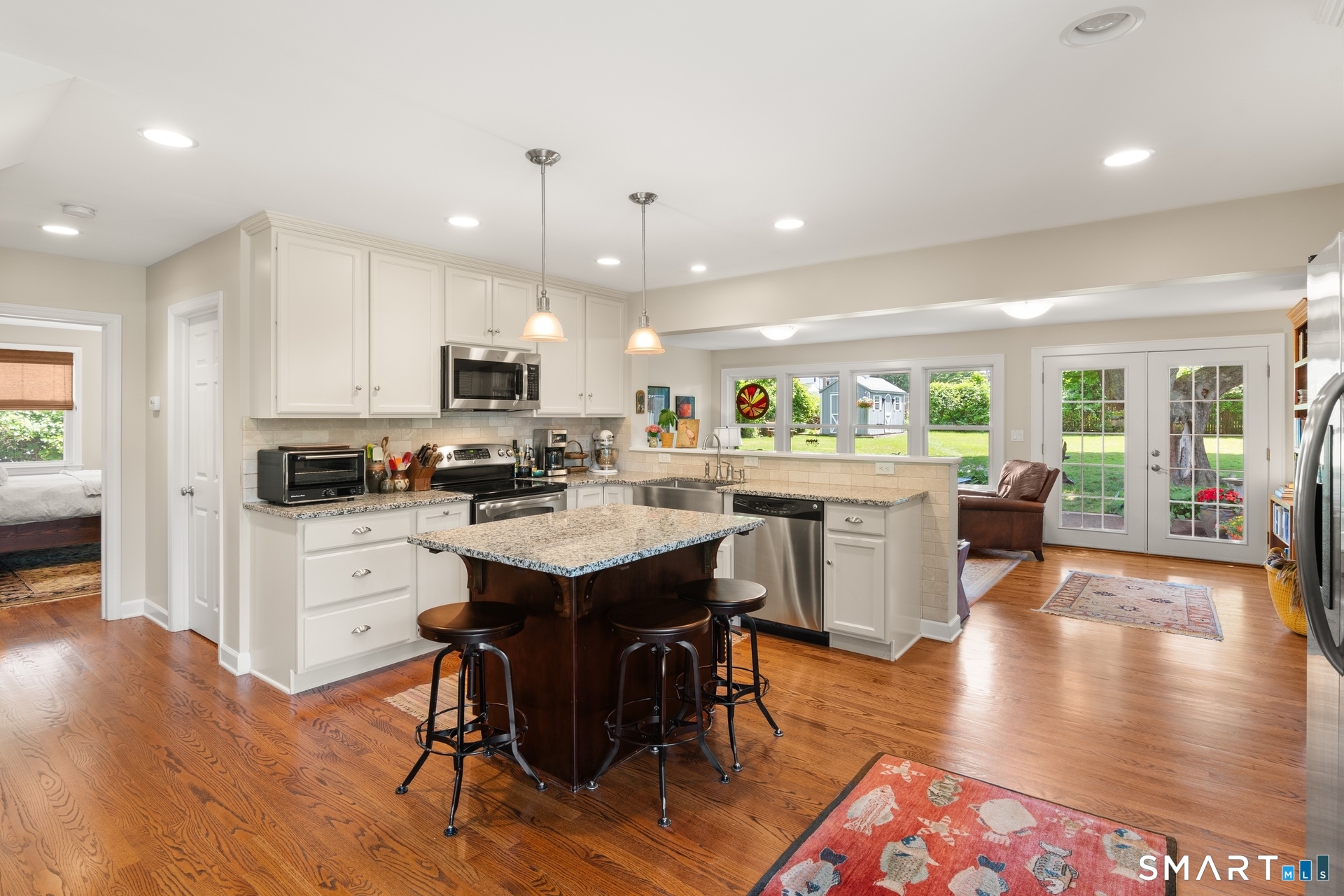 128 Soundview Court Stamford CT 06902