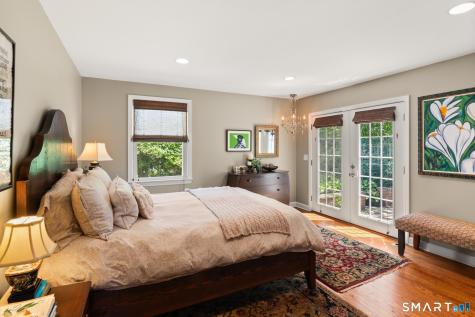 128 Soundview Court Stamford CT 06902