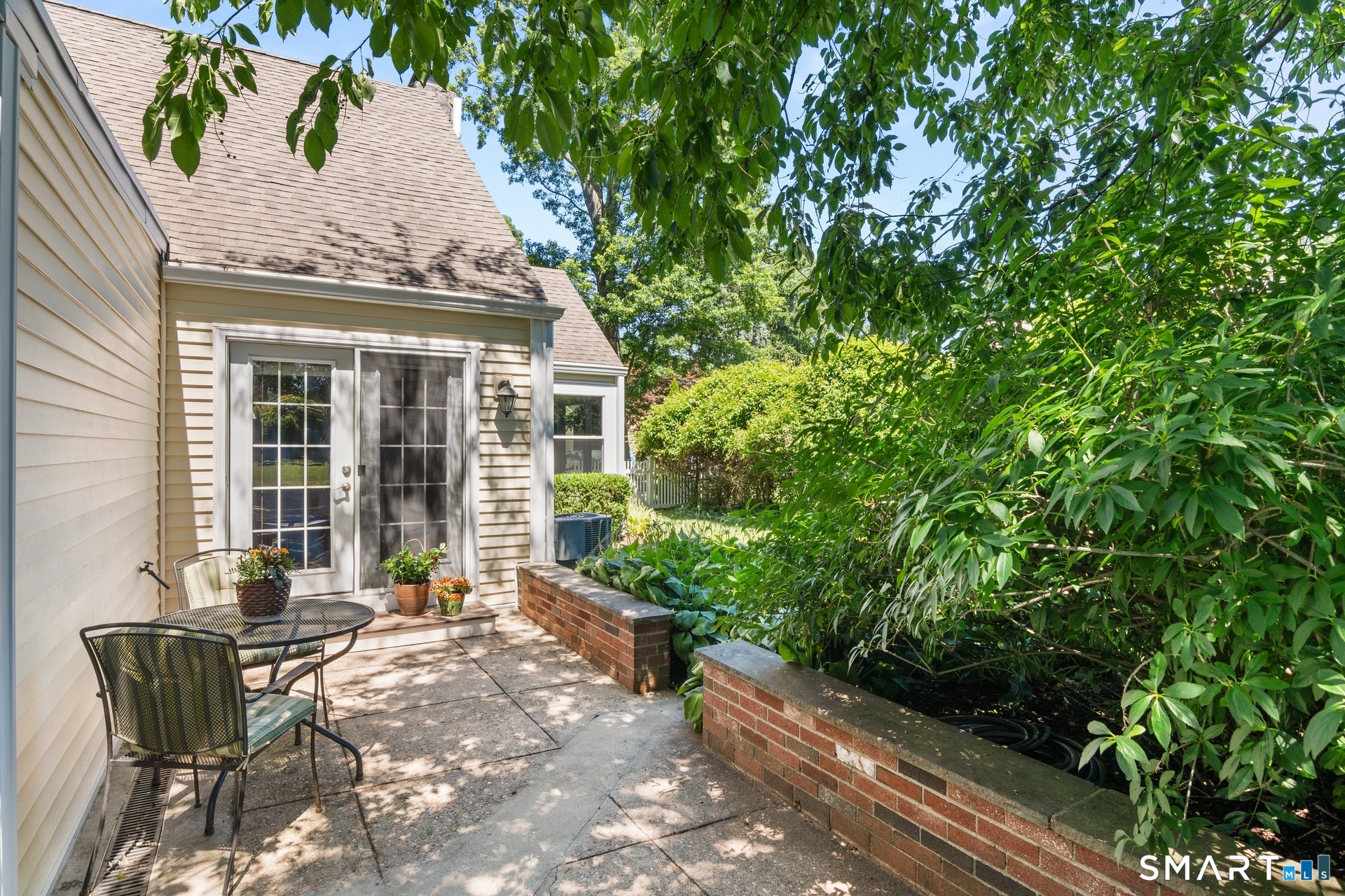 128 Soundview Court Stamford CT 06902