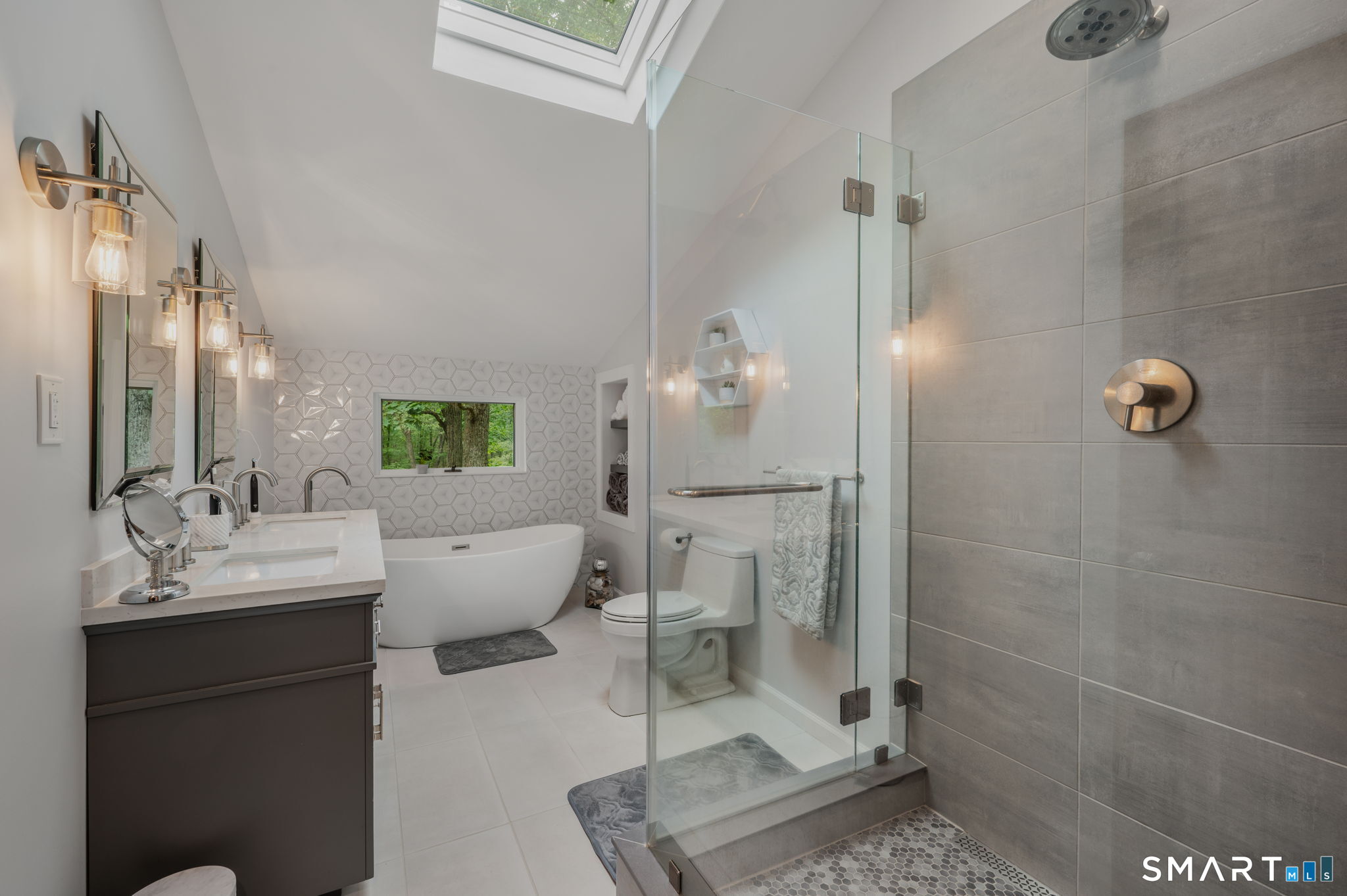 18 South Road Bozrah CT 06334