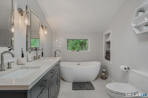 18 South Road Bozrah CT 06334