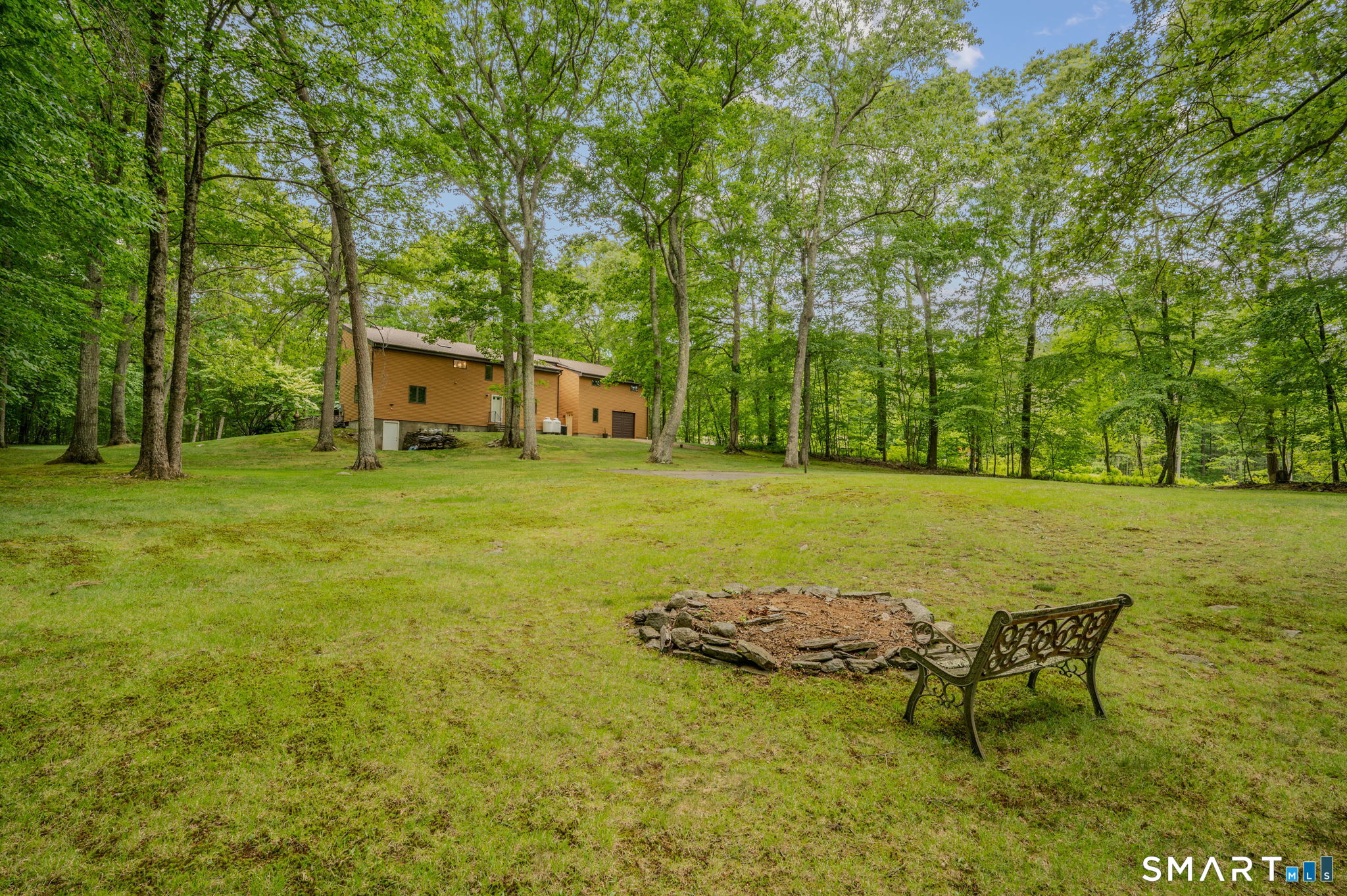 18 South Road Bozrah CT 06334