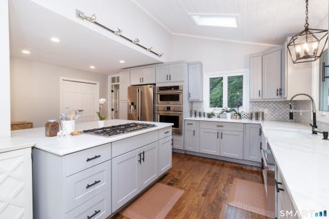 216 Bluff View Drive Guilford CT 06437