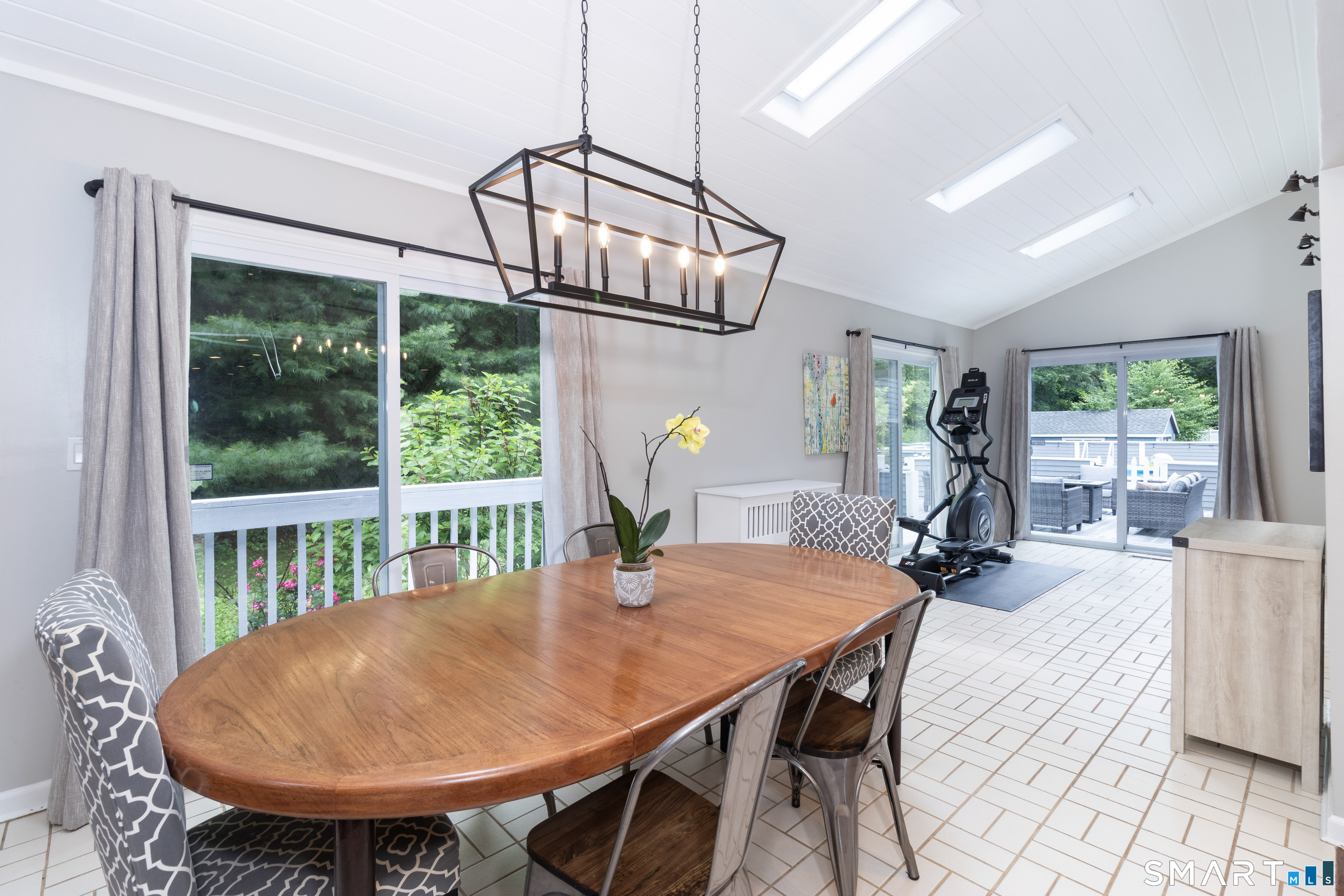 216 Bluff View Drive Guilford CT 06437