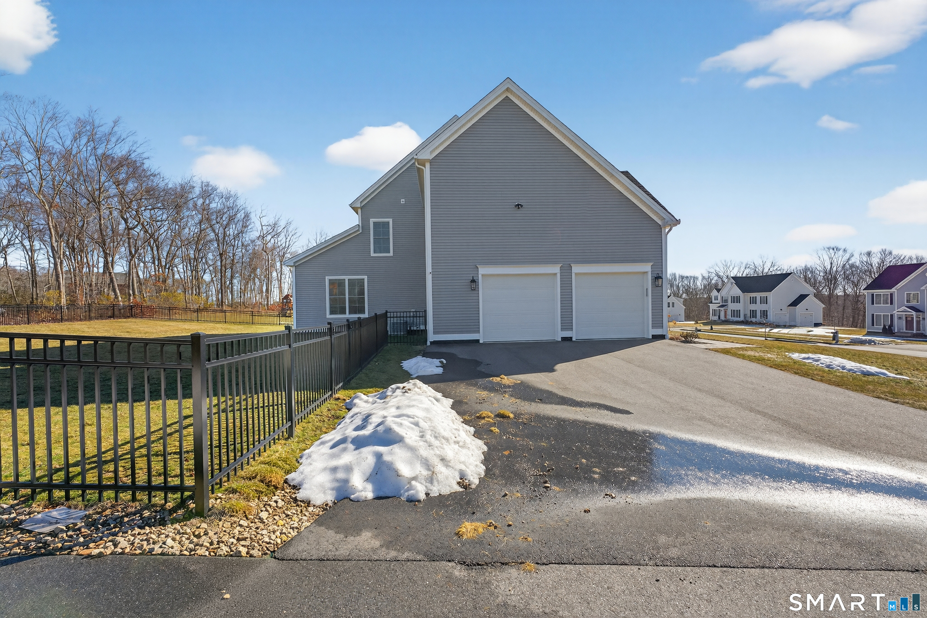 4 Arbor Crossing East Lyme CT 06333