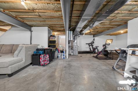 4 Arbor Crossing East Lyme CT 06333