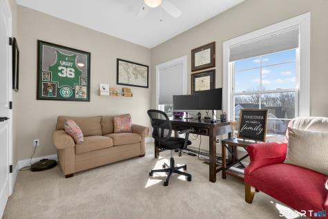 4 Arbor Crossing East Lyme CT 06333