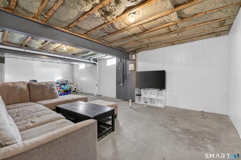 4 Arbor Crossing East Lyme CT 06333