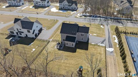 4 Arbor Crossing East Lyme CT 06333