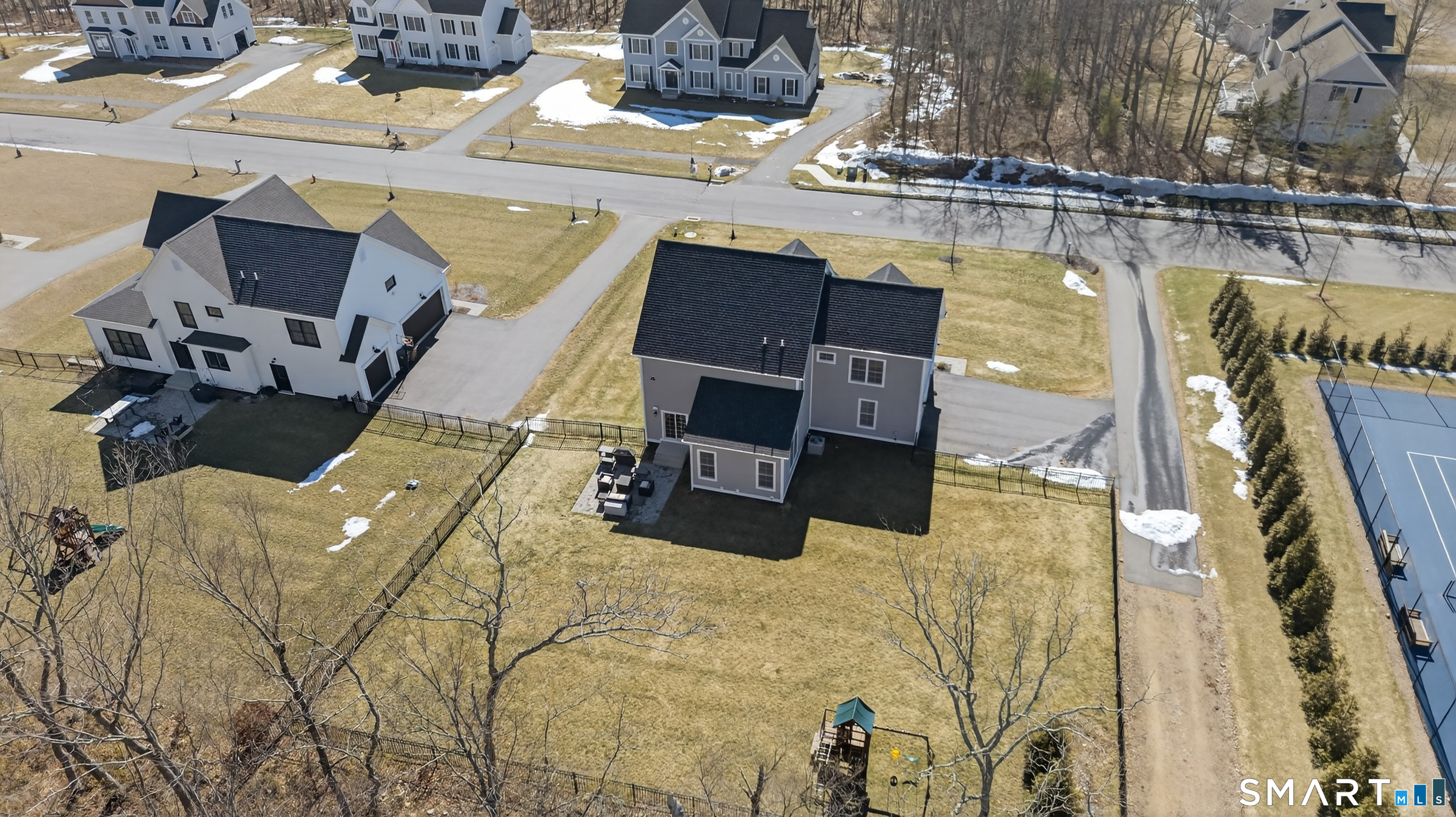 4 Arbor Crossing East Lyme CT 06333
