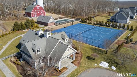4 Arbor Crossing East Lyme CT 06333