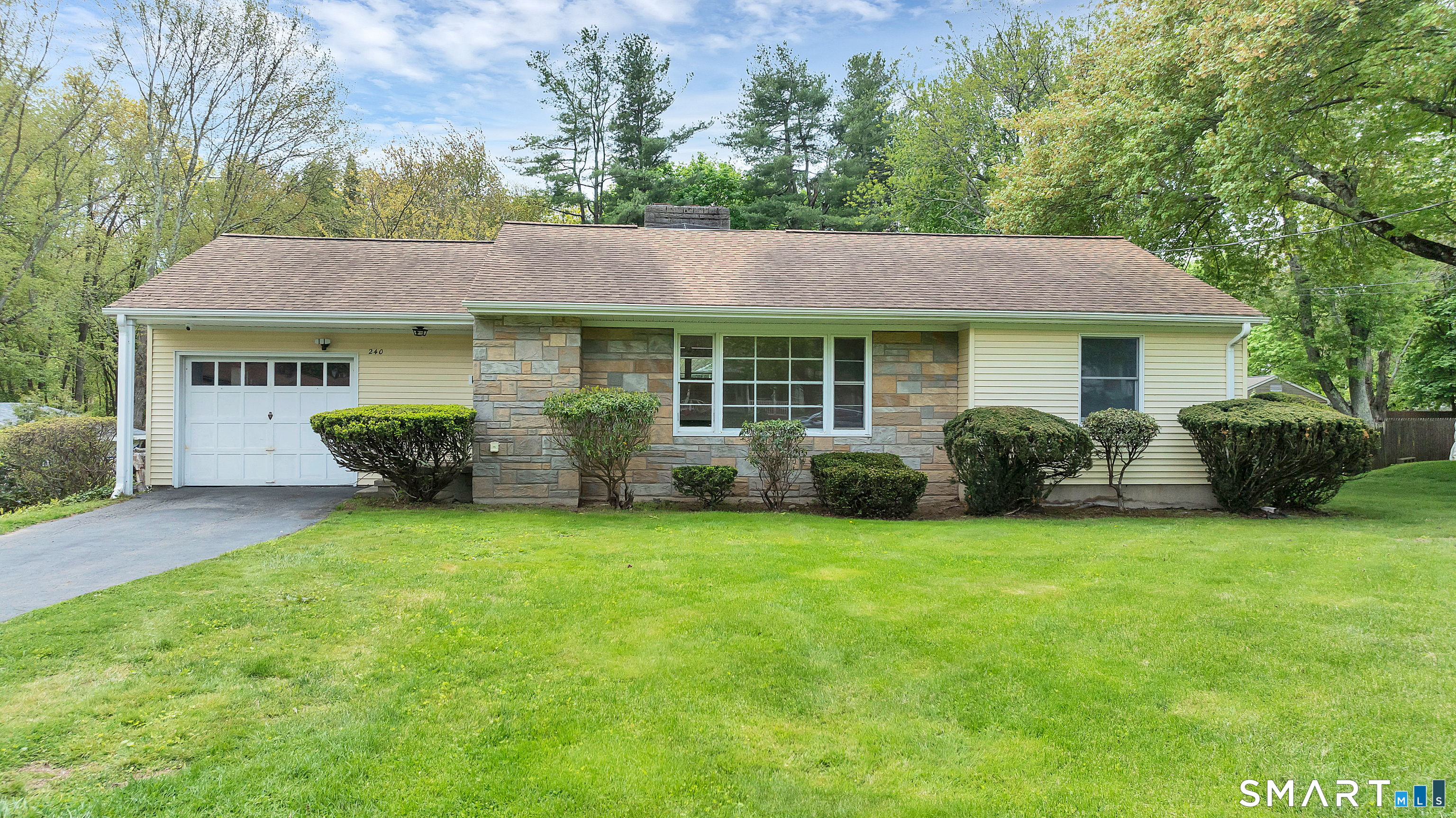 240 Cedarhurst Lane Milford CT 06461